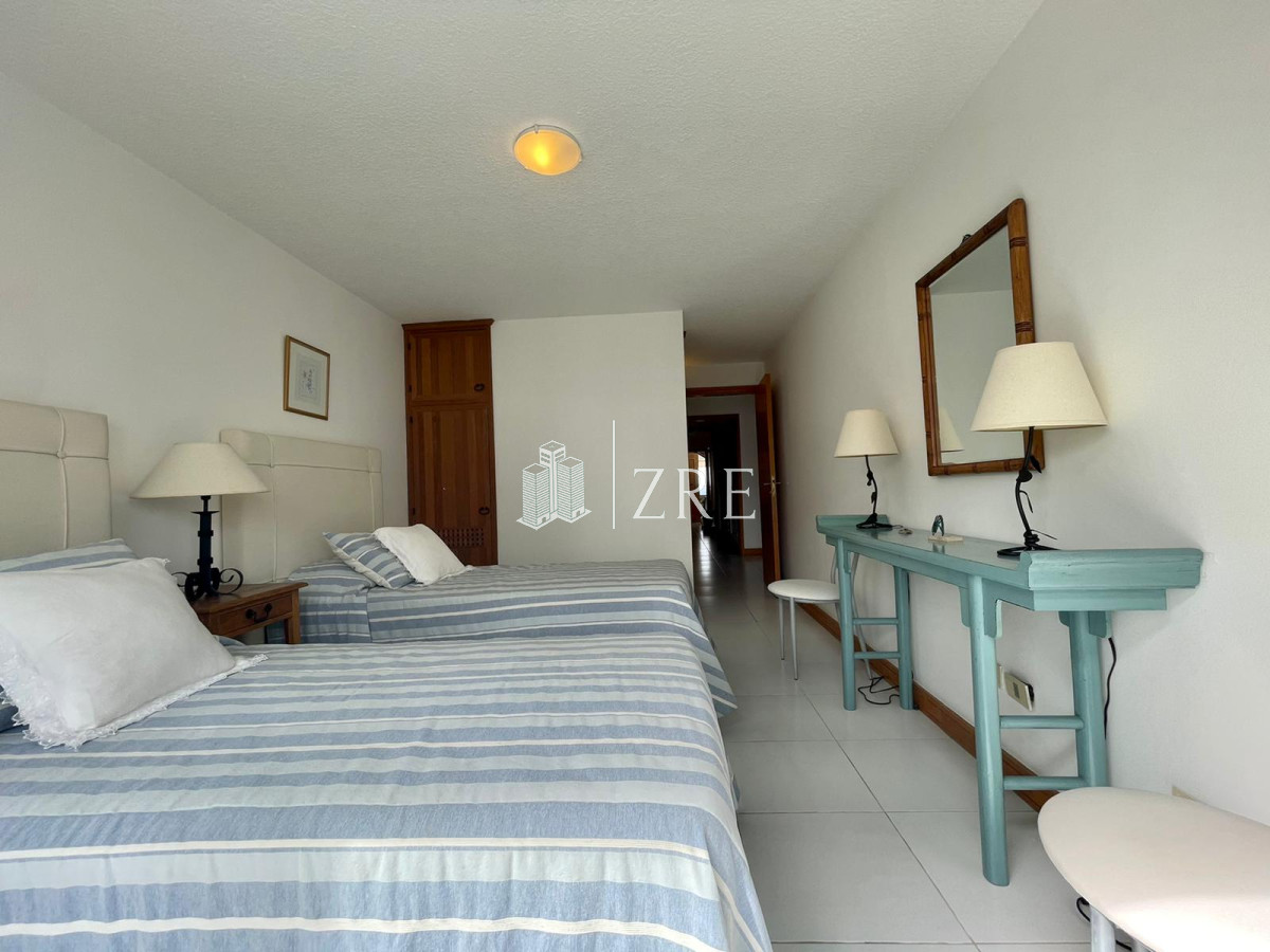 Apartamento ID.491 - Venta penthouse en primera linea de la Brava!