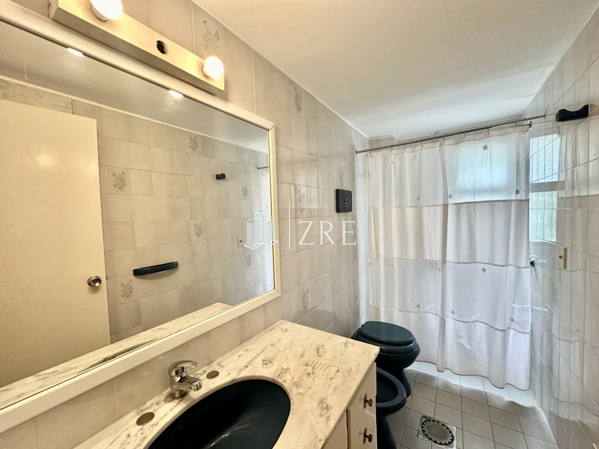 Apartamento ID.801 - Venta Apartamento - 3 Dormitorios 3 Baños - Primera linea Playa Mansa 