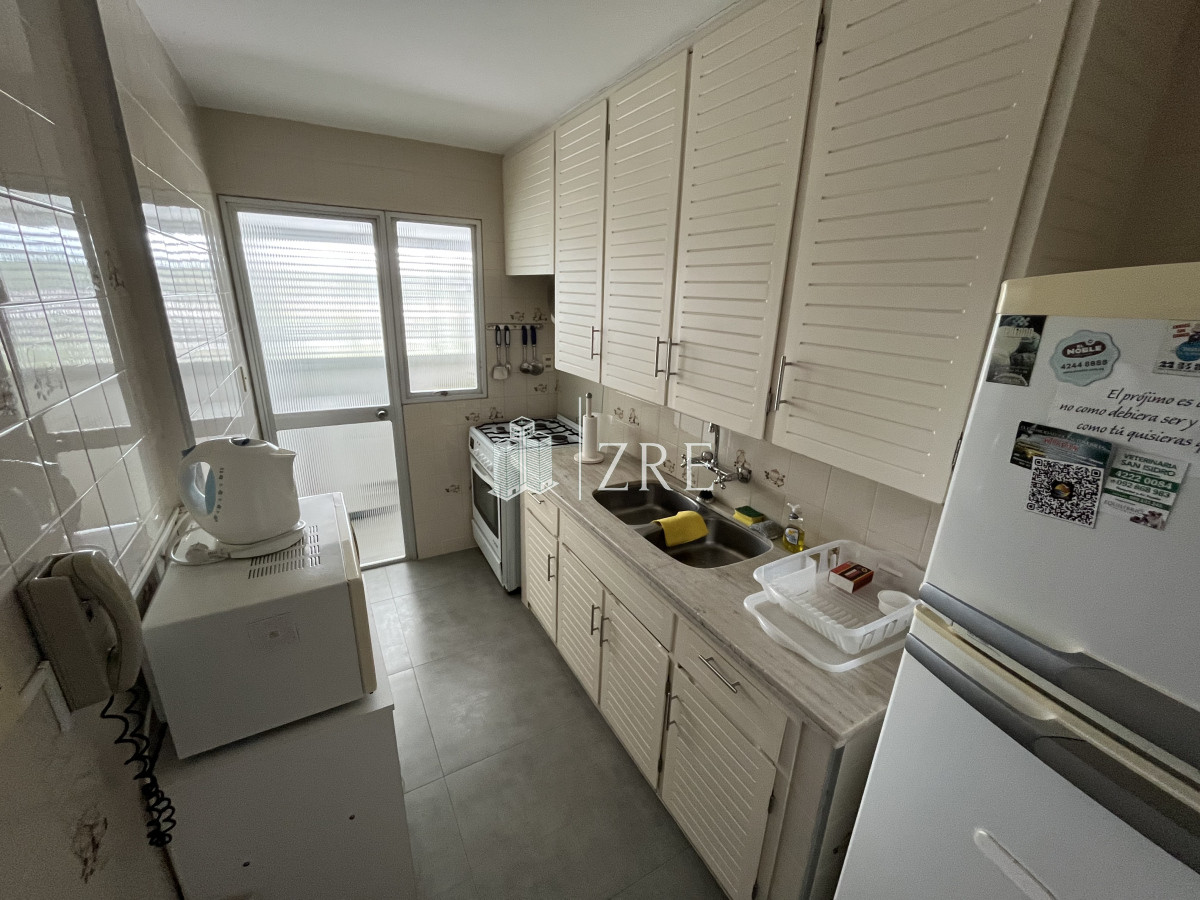 Apartamento ID.639 - Venta de apartamento tres dormitorios. 