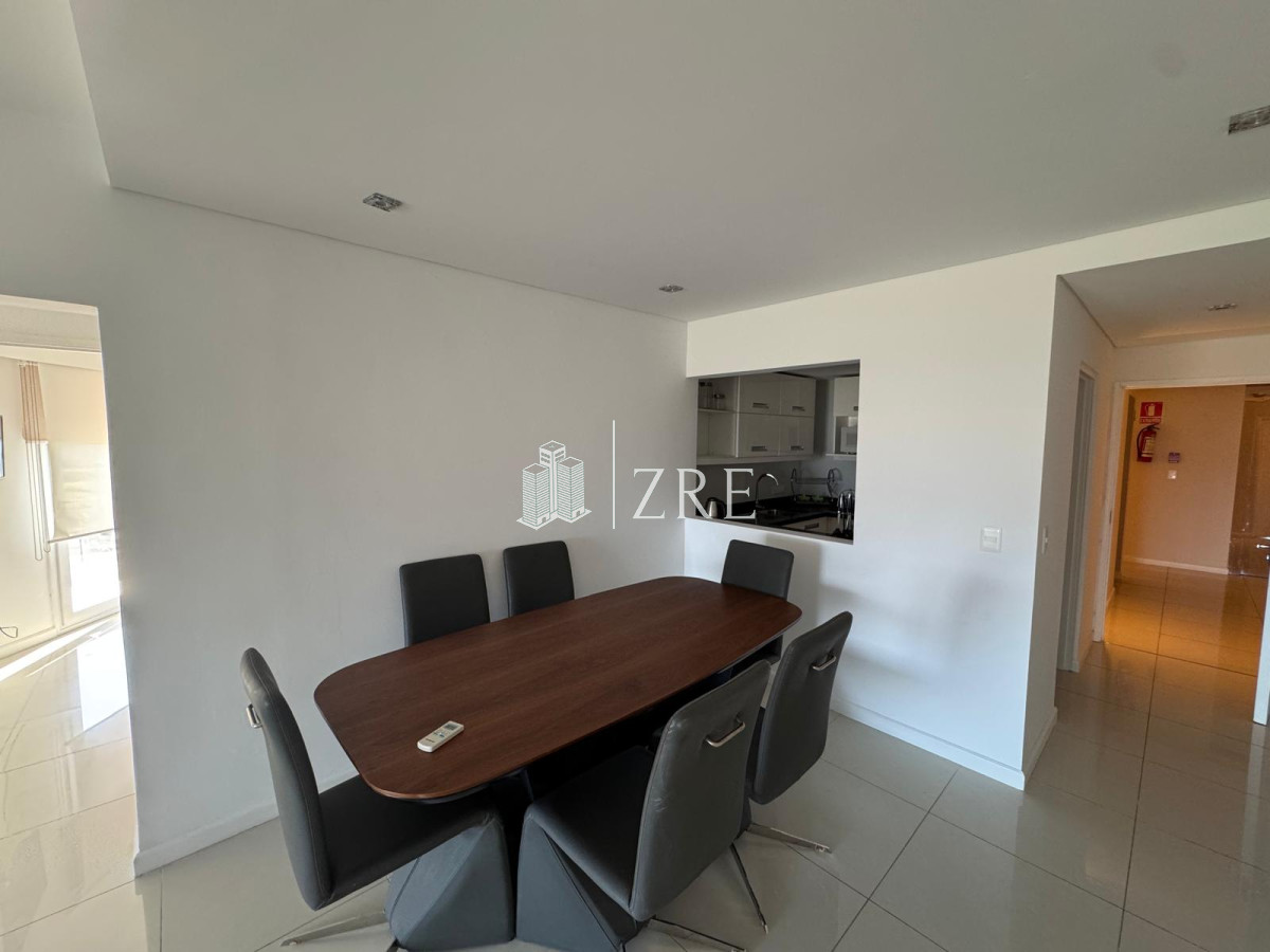 Apartamento ID.543 - Venta apartamento 2 dormitorios. Playa mansa, Punta del Este. 