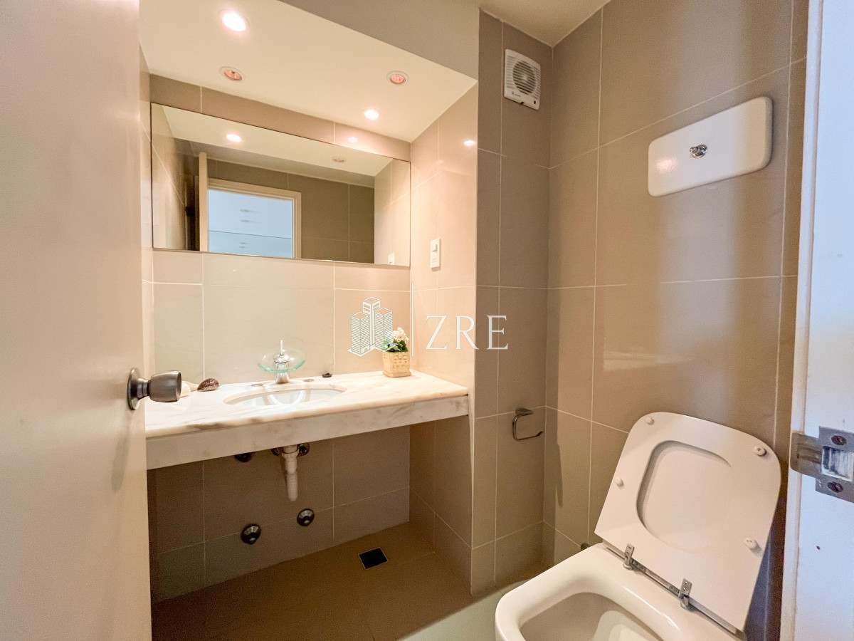 Apartamento ID.1262 - Venta Apartamento 4 Suites Con Vista al Mar, Playa Brava, Punta del Este.