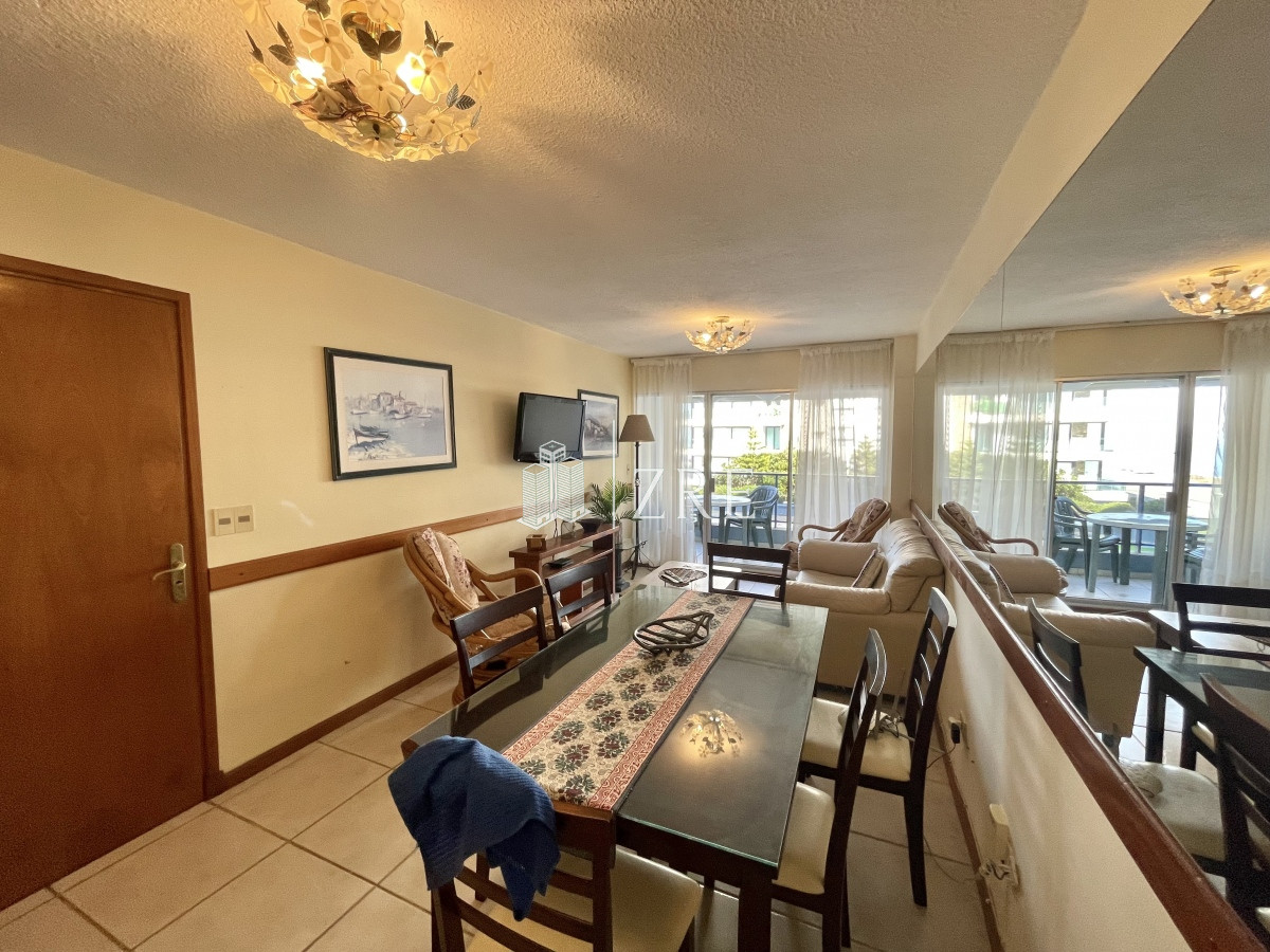 Apartamento ID.215 - Venta apartamento 3 Dormitorios en Península, Punta del Este, Oportunidad!