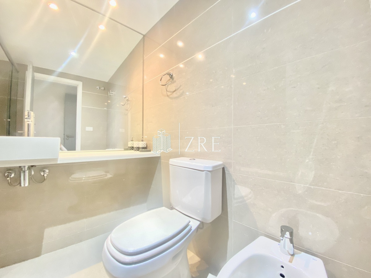 Apartamento ID.280 - Venta apartamento 2 dormitorios. Playa mansa, Punta del Este 
