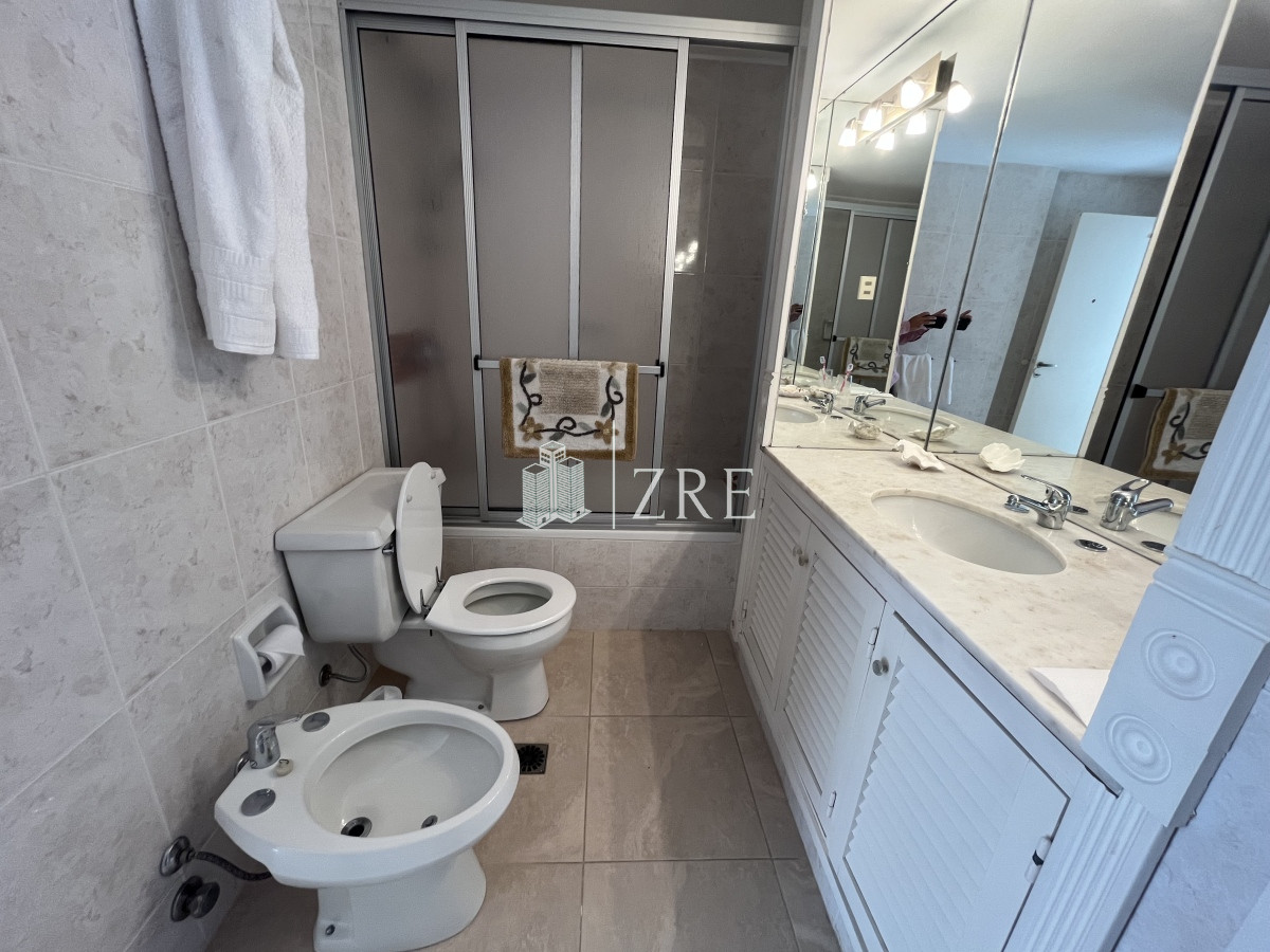 Apartamento ID.132 - Venta aparartamento en Peninsula Punta del Este, 2 dormitorios 2 baños