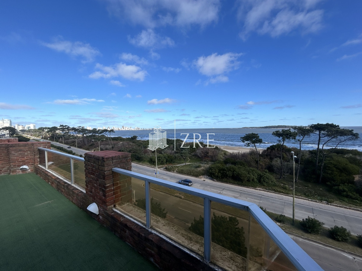 Apartamento ID.83 - Venta penthouse duplex Punta del Este primera linea Playa Mansa