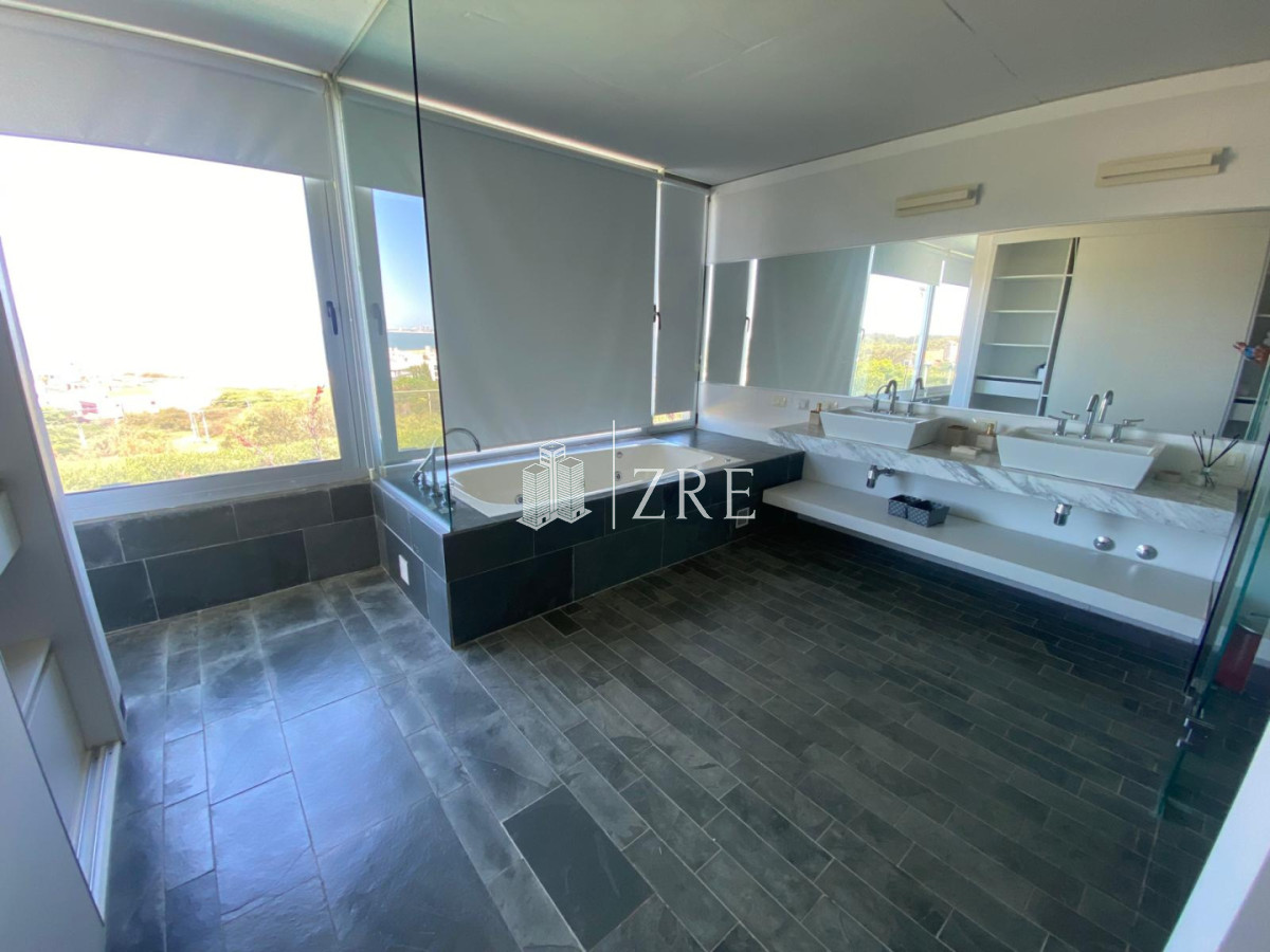 Apartamento ID.333 - Venta apartamento 3 dormitorios Punta Ballena