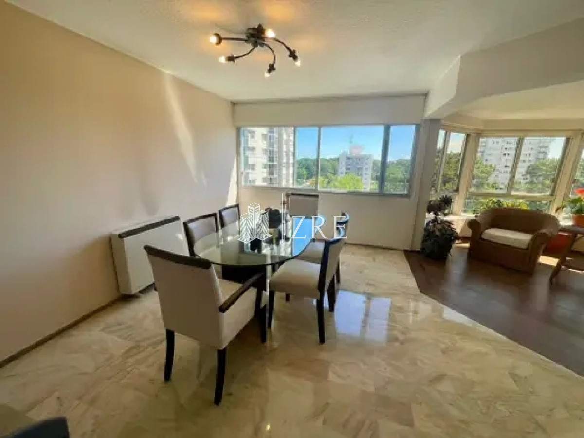Apartamento ID.73 - Venta Apartamento 3 dormitorios y dependencia servicio