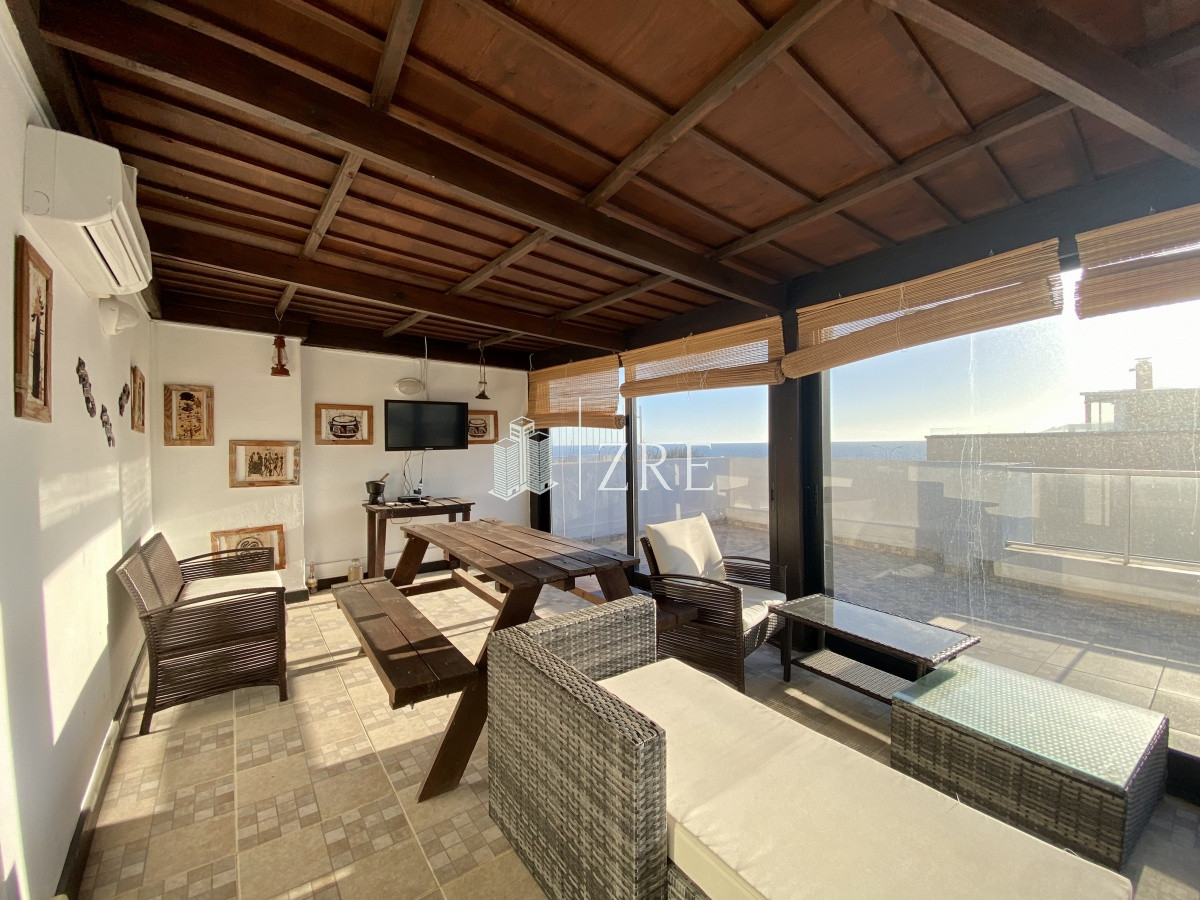 Apartamento ID.374 - Venta apartamento Penthouse primera linea de Playa Mansa!