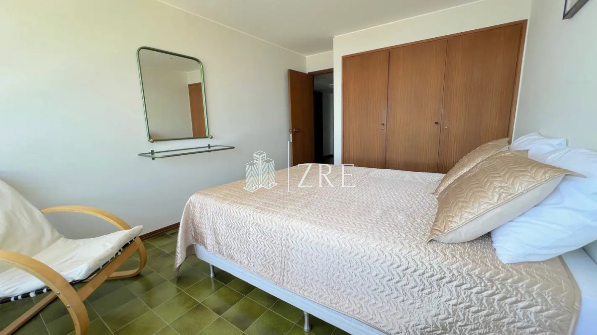 Apartamento ID.651 - Venta de apartamento cuatro dormitorios . Península, Punta Del Este