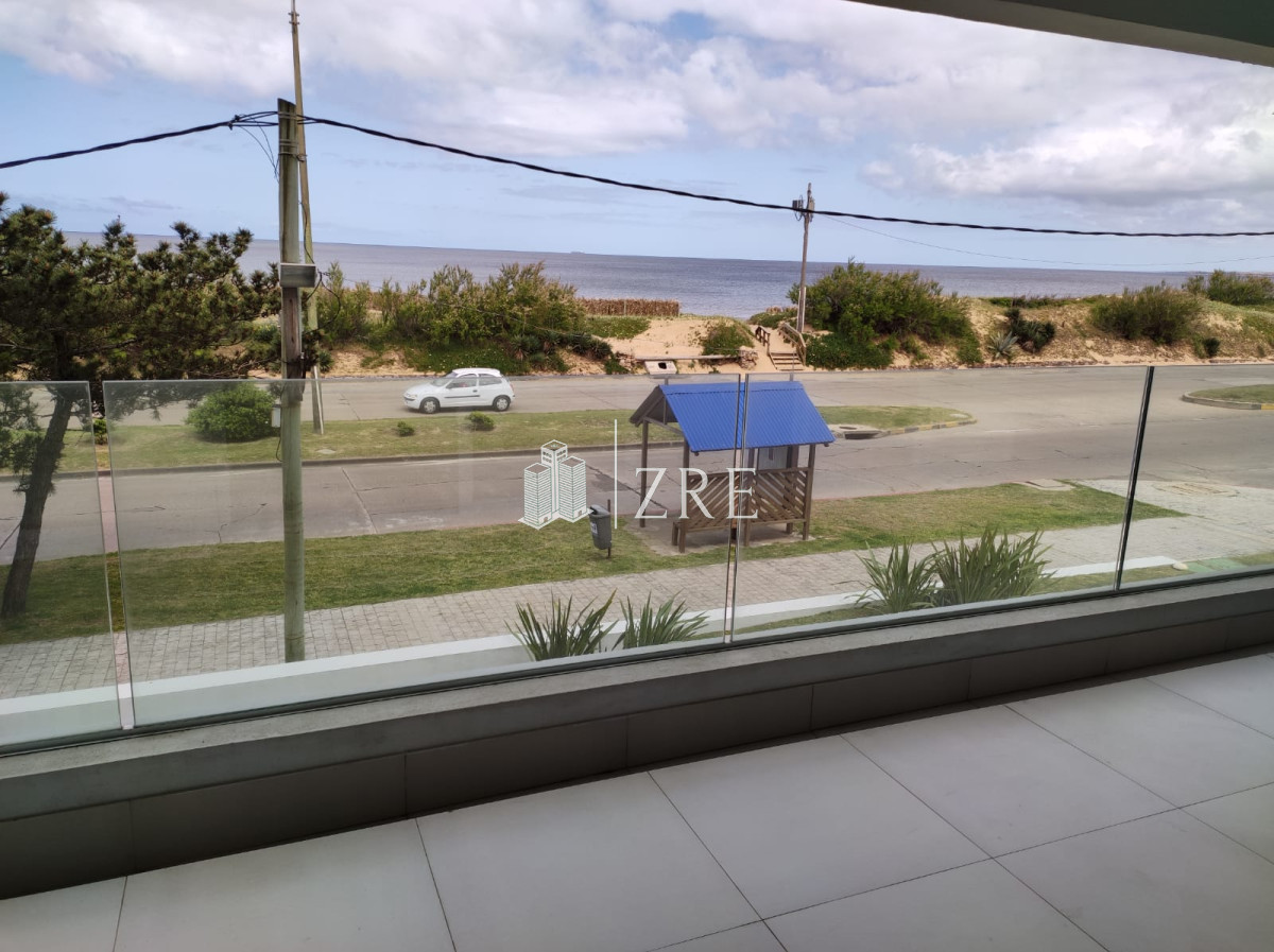 Apartamento ID.465 - Venta apartamento en primera linea con espectacular vista al mar!