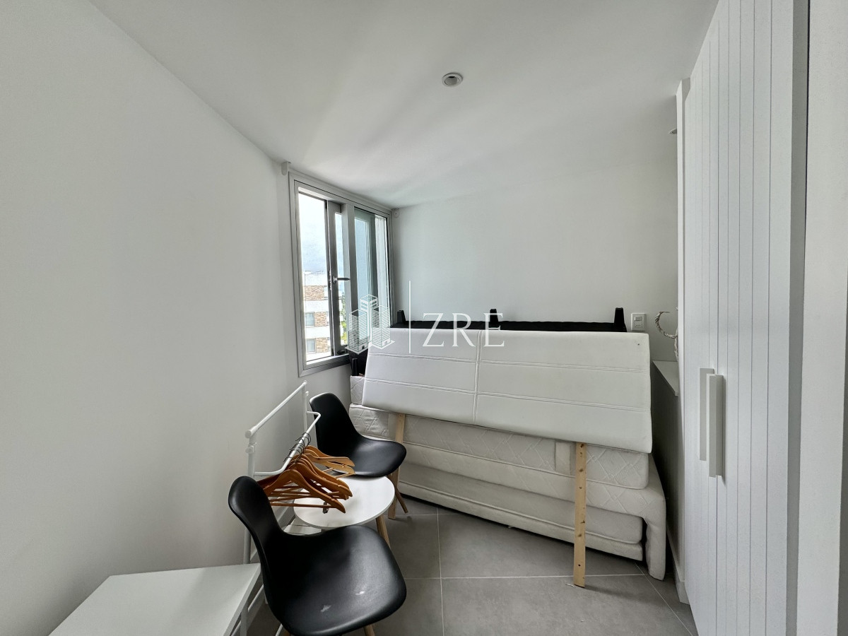 Apartamento ID.809 - Venta Penthouse  - 3 Dormitorios + Servicio - Playa Mansa 