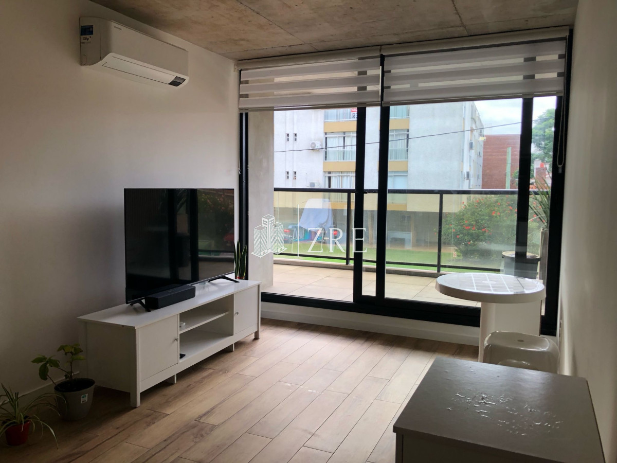 Apartamento ID.631 - Venta apartamento dos dormitorios primera linea, Mansa. Punta Del Este.
