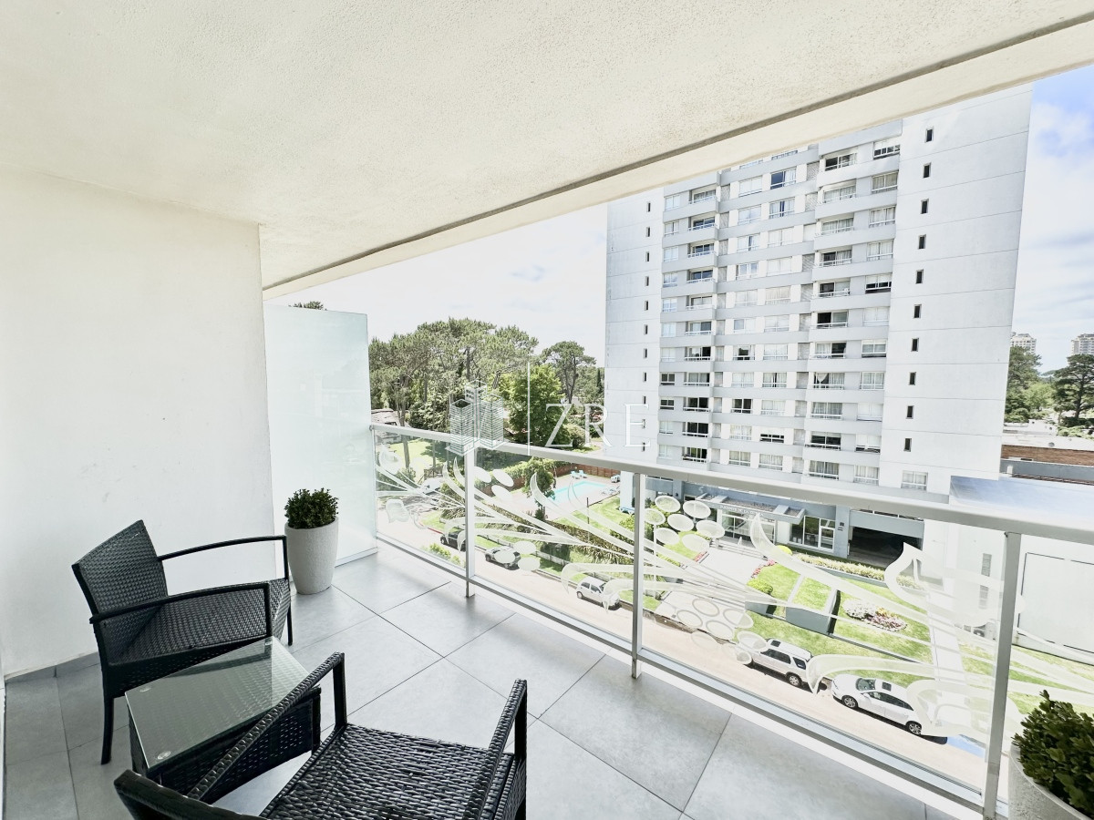 Apartamento ID.144 - Venta Departamento - 1 Dormitorio y medio - Punta Del Este 
