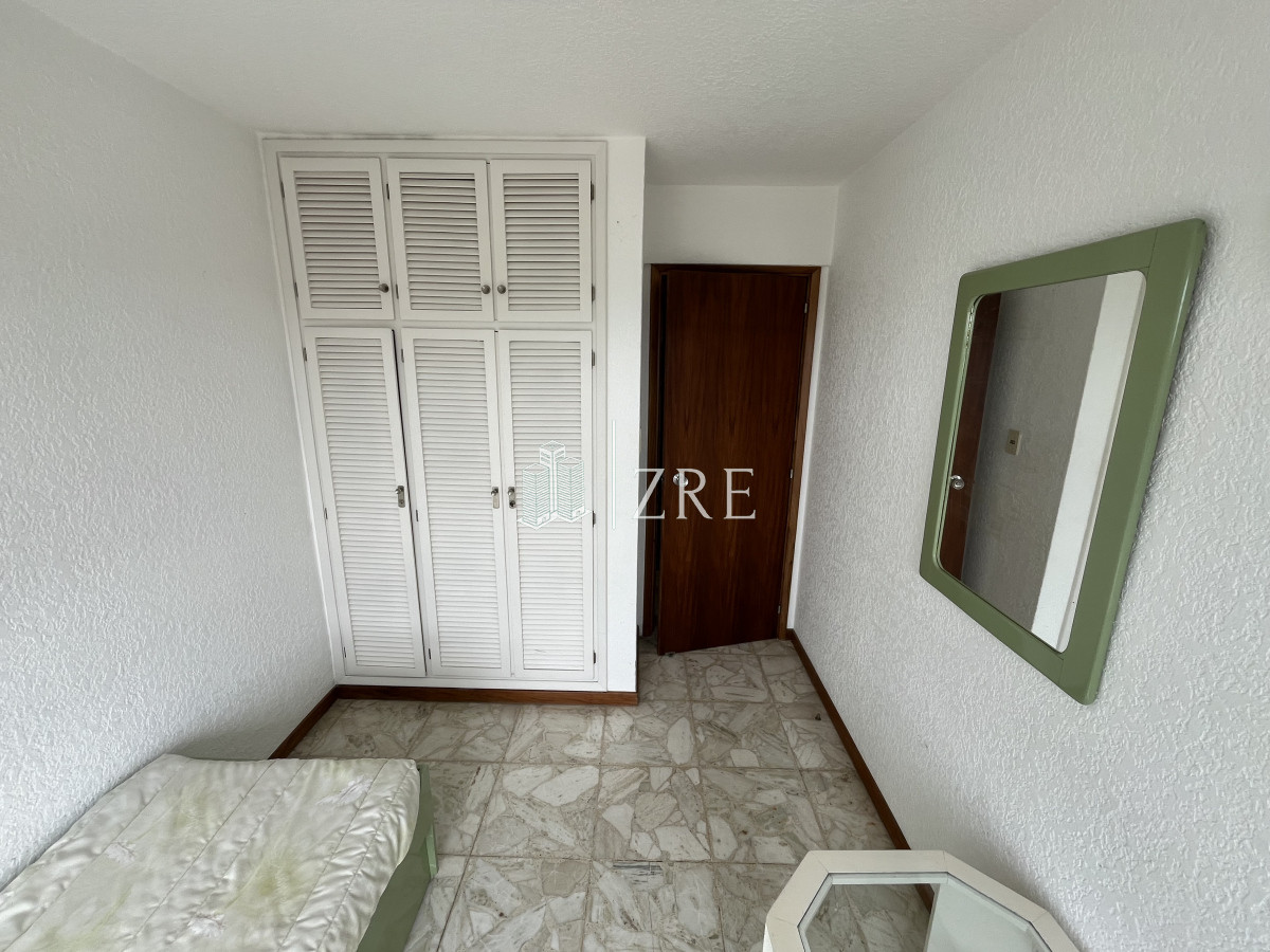Apartamento ID.639 - Venta de apartamento tres dormitorios. 
