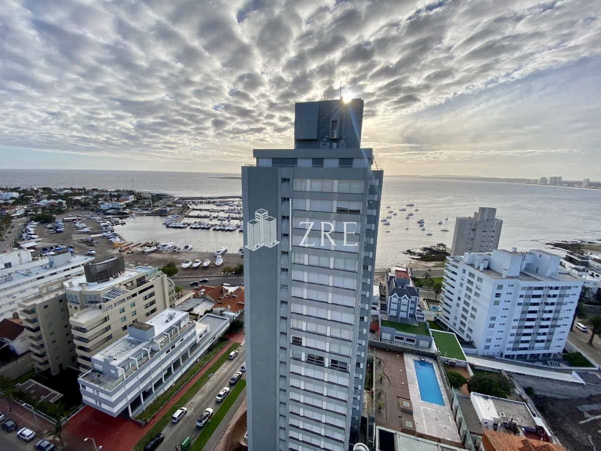 Apartamento ID.349 - Venta Apartamento 3 dormitorios en península Punta del Este 
