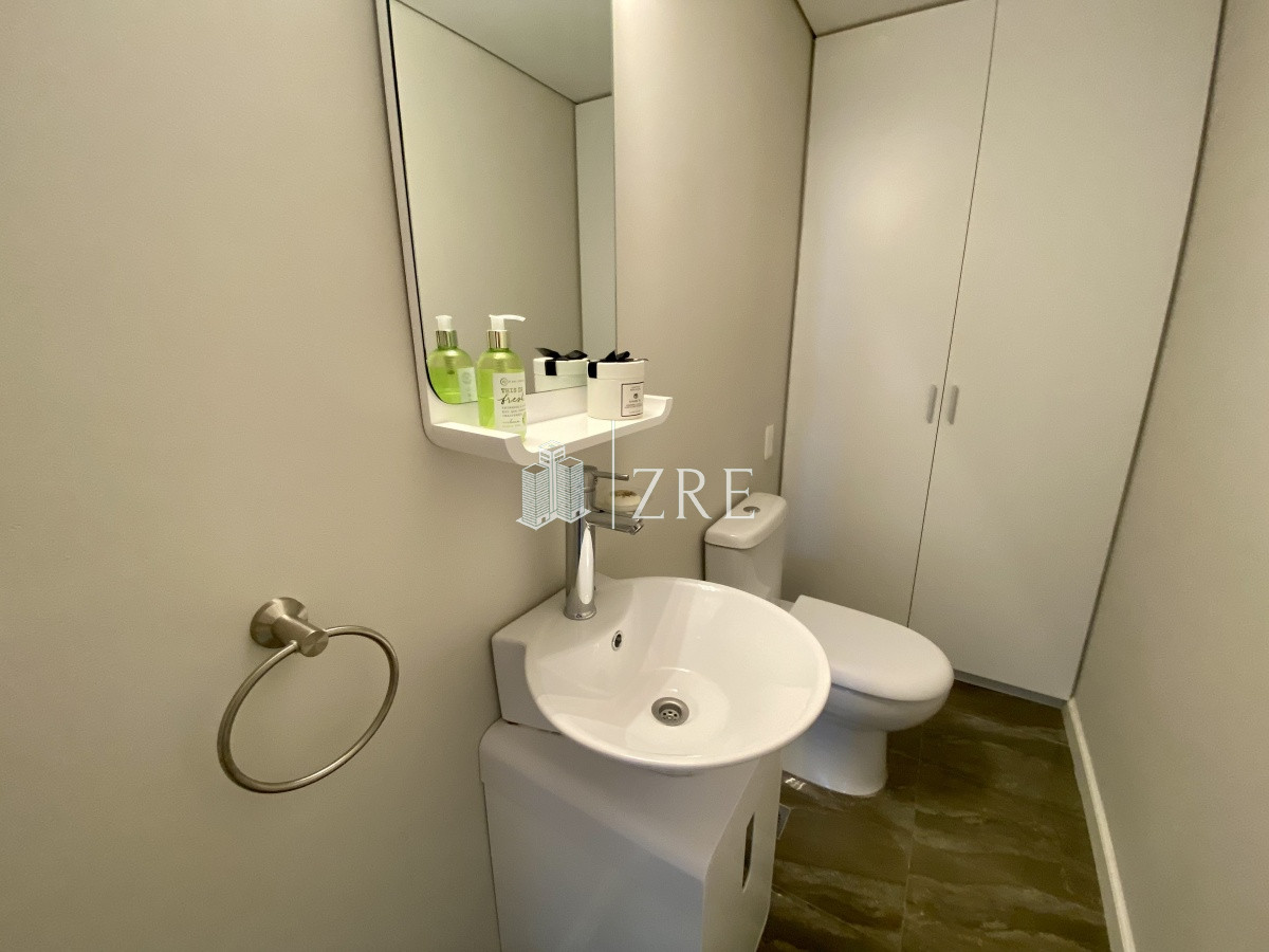 Apartamento ID.352 - Venta apartamento 2 dormitorios playa mansa Punta del Este 