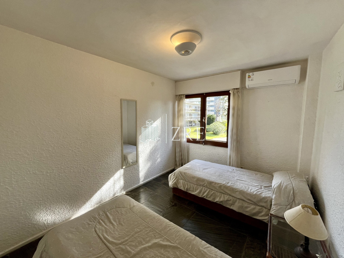 Apartamento ID.561 - Venta Apartamento Punta del este, Playa Brava