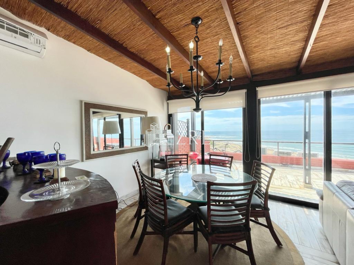 Apartamento ID.245 - PENTHOUSE 2 DORMITORIOS + TERRAZA EXCLUSIVAS VISTAS A PLAYA BRAVA PUNTA DEL ESTE VENTA