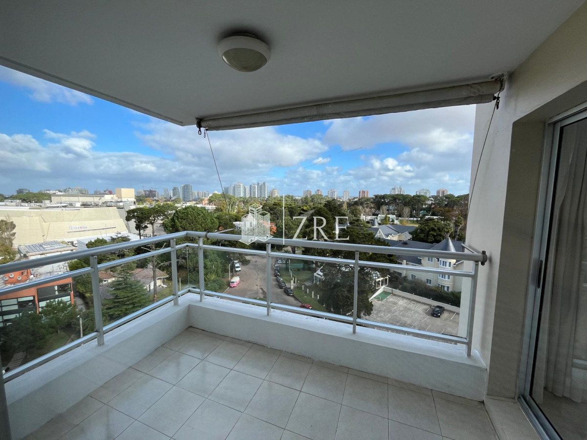 Apartamento ID.596 - Venta apartamento Amadeus, Playa Mansa, Punta del Este
