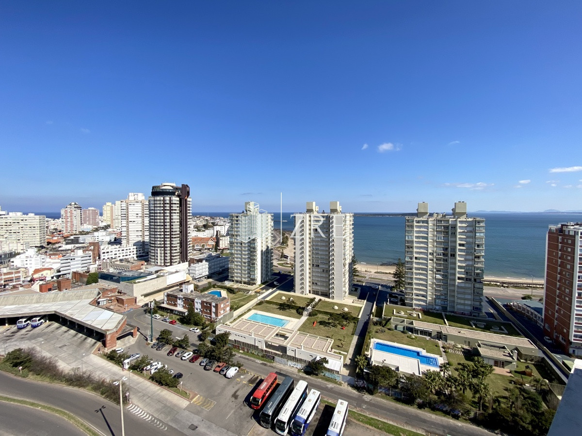 Apartamento ID.300 - VENTA  APARTAMENTO 2 DORMITORIOS IMPERIALE PUNTA DEL ESTE