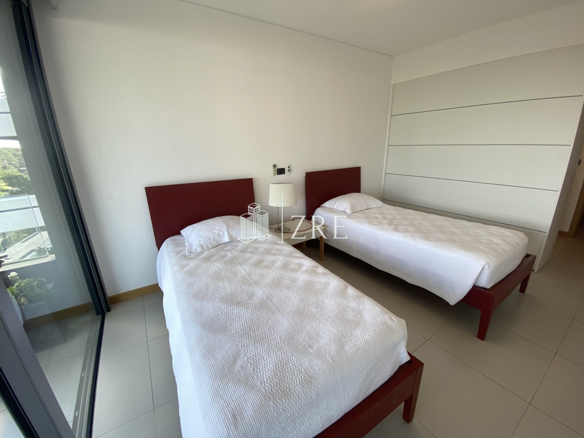 Apartamento ID.362 - Venta planta semipiso en Tiburón Terrazas Barra