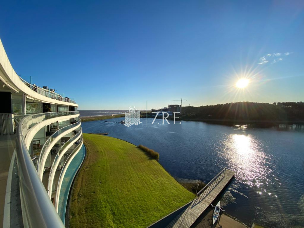 Apartamento ID.927 - Venta Pent-house en Terrazas de la Laguna, Punta del Este