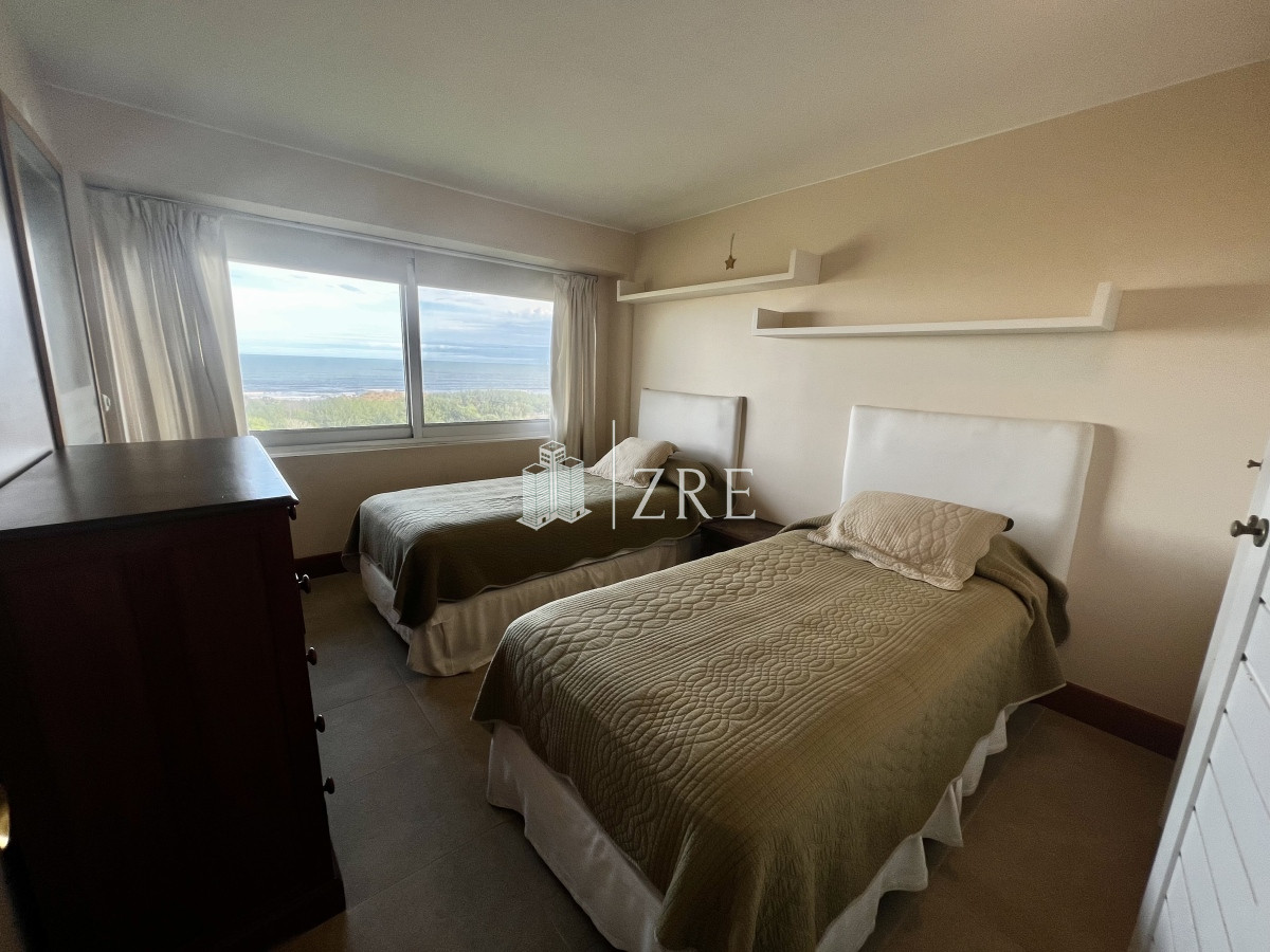 Apartamento ID.122 - Venta Penthouse Primera línea Brava