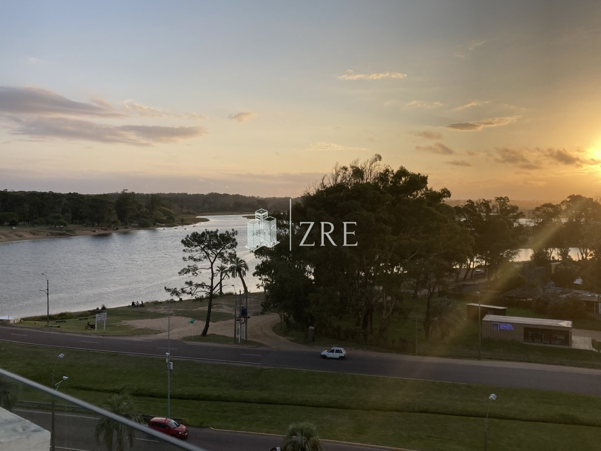 Apartamento ID.363 - Venta Apartamento 3 dormitorios la barra Punta del Este 
