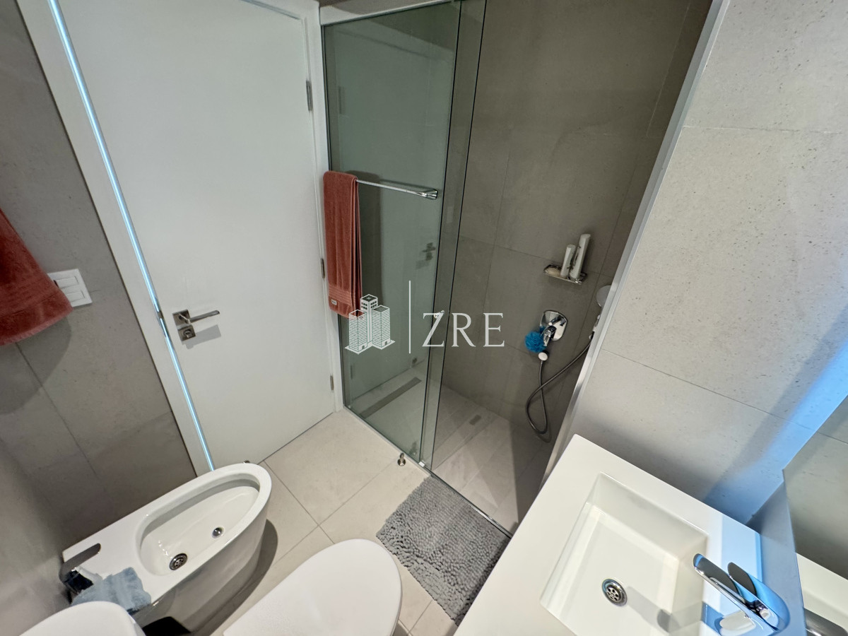 Apartamento ID.558 - Venta apartamento Punta del Este, playa brava 