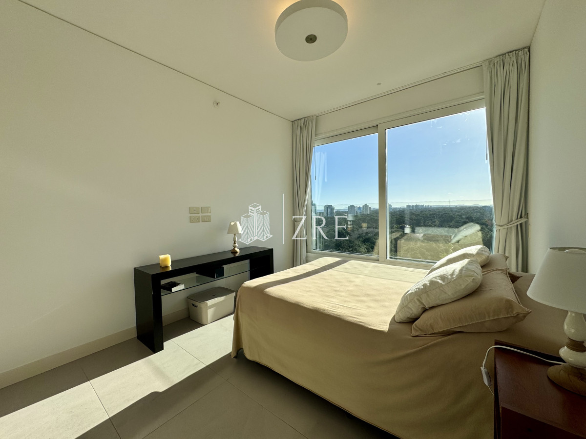 Apartamento ID.558 - Venta apartamento Punta del Este, playa brava 