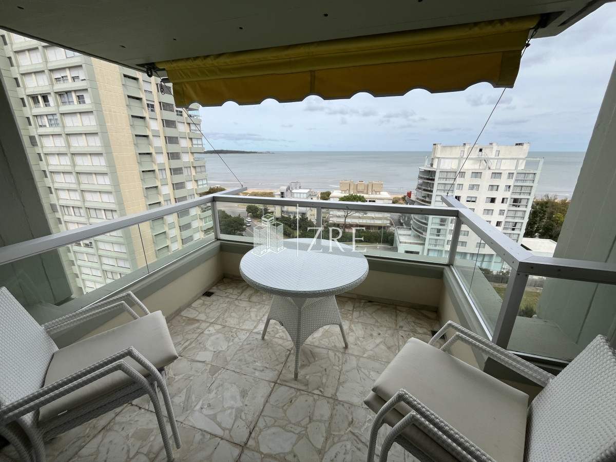 Apartamento ID.639 - Venta de apartamento tres dormitorios. 