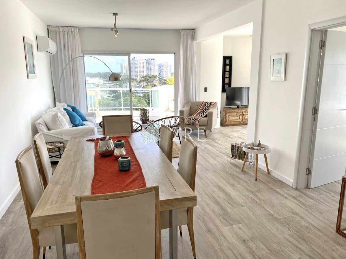 Apartamento ID.163 - Venta apartamento 3 dormitorios. Aidy Grill, Punta del Este.  