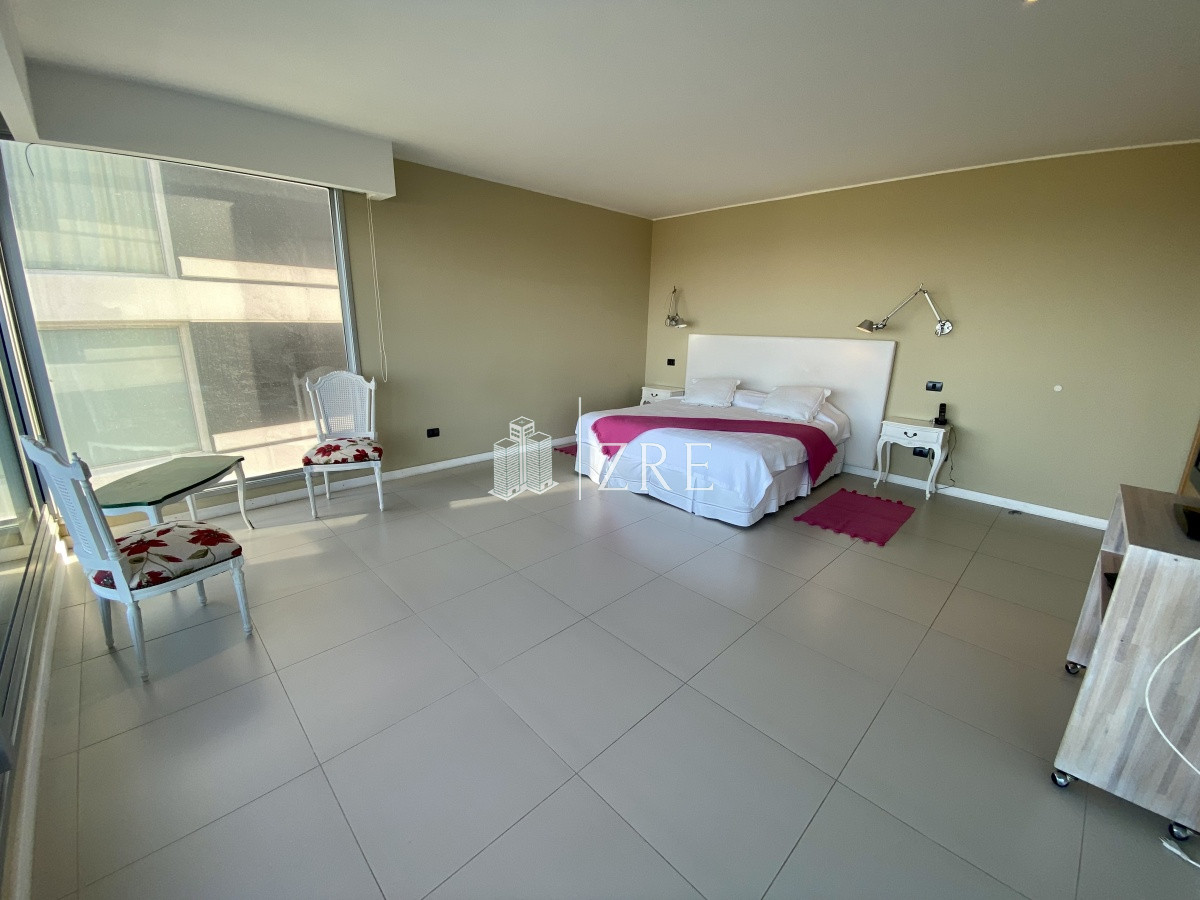 Apartamento ID.341 - Venta apartamento 4 dormitorios, playa brava Punta del Este 