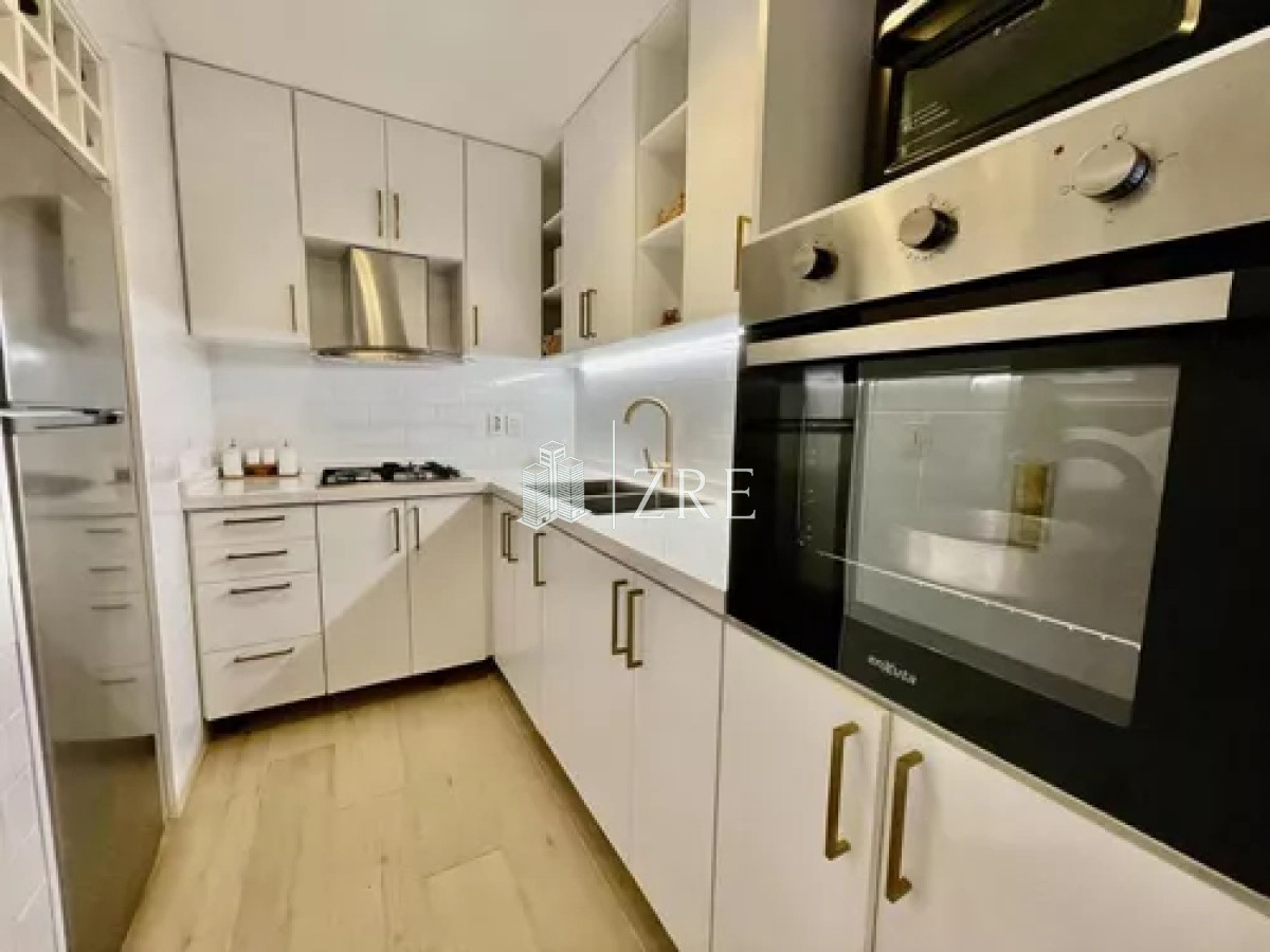 Apartamento ID.642 - Venta de apartamento dos dormitorios . Playa Brava, Punta Del Este.
