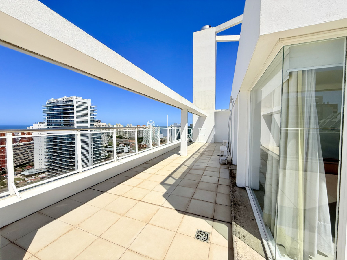 Apartamento ID.783 - Venta Penthouse 3 dormitorios Punta del Este