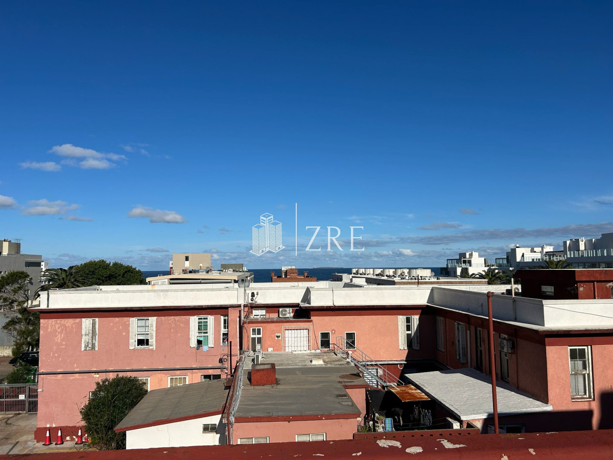 Apartamento ID.635 - Venta dúplex tres dormitorios, Península. Punta Del Este