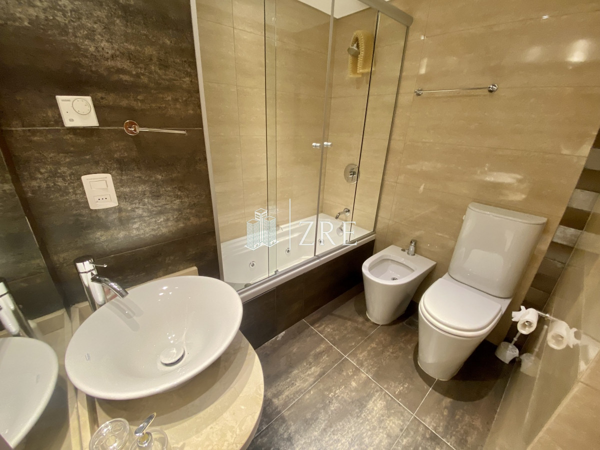 Apartamento ID.226 - Venta apartamento 2 dormitorios Punta del Este 