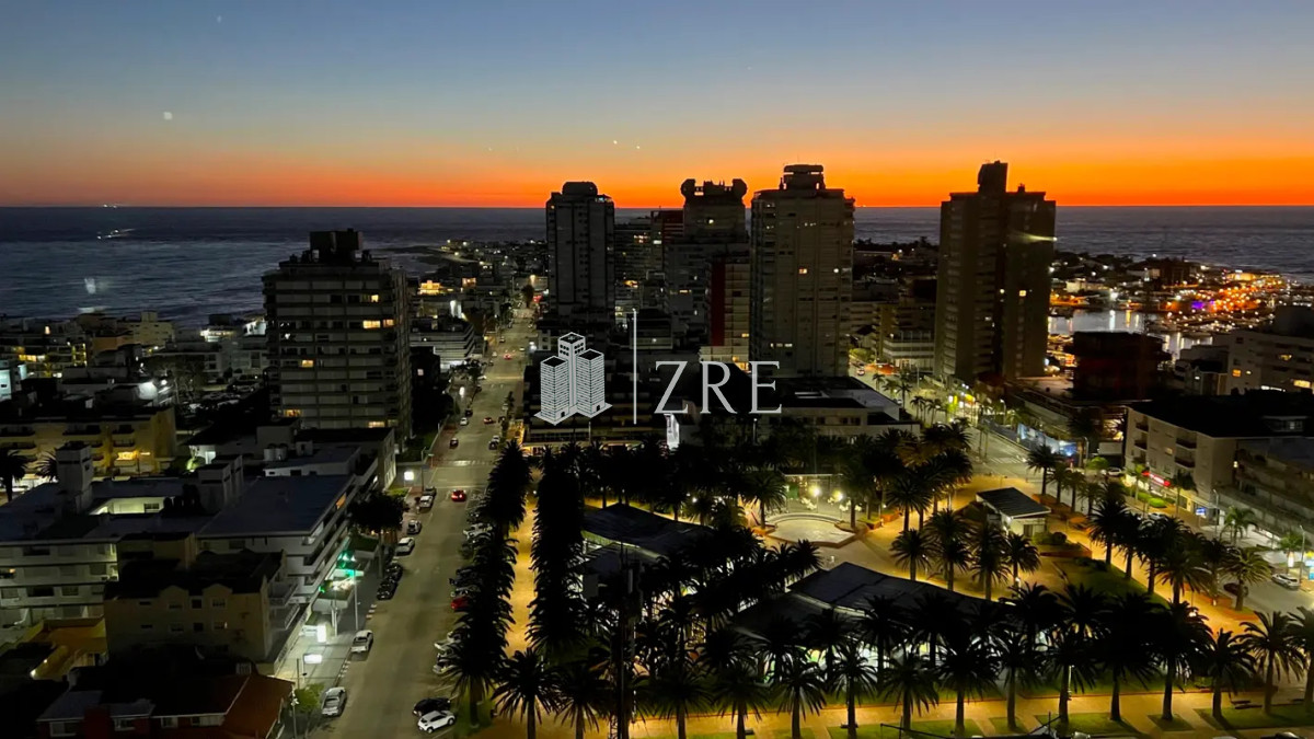 Apartamento ID.651 - Venta de apartamento cuatro dormitorios . Península, Punta Del Este