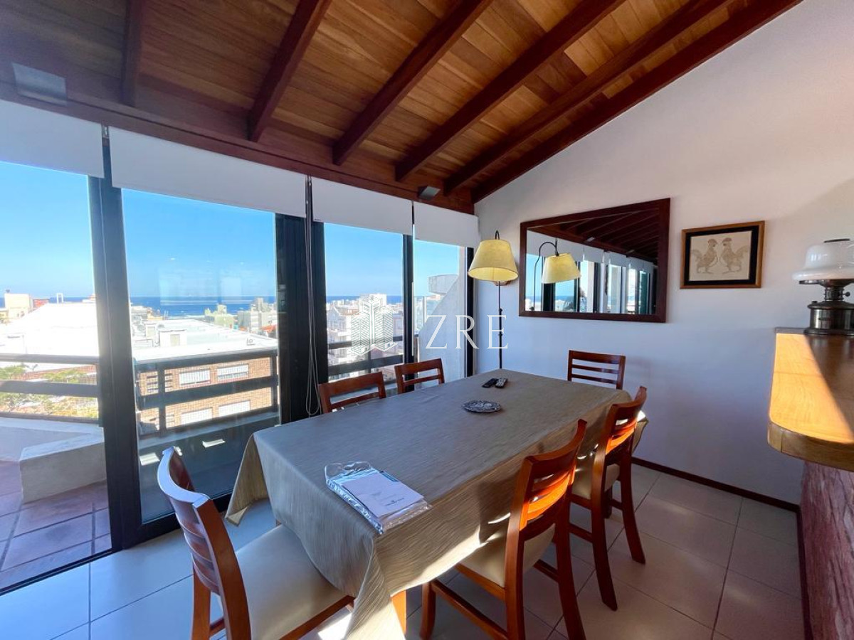 Apartamento ID.176 - Venta Departamento - 2 dormitorios - 3 baños - Peninsula - Punta del Este 