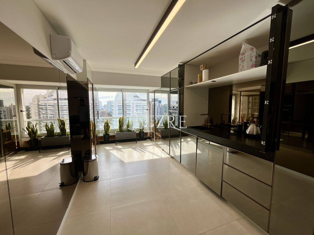 Apartamento ID.668 - Venta apartamento 4 dormitorios. Playa brava, Punta del Este 