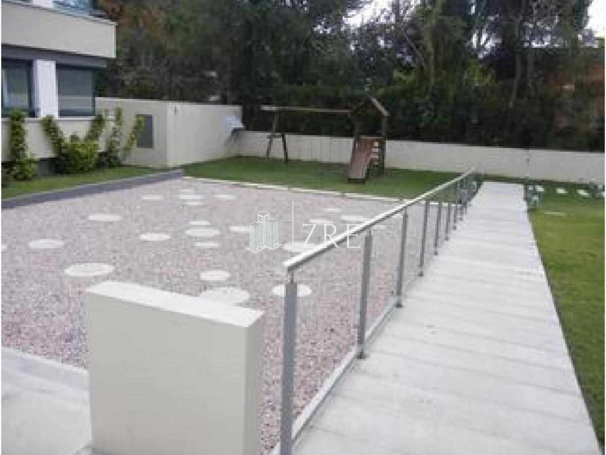 Apartamento ID.406 - Venta Apartamento en Maldonado, 3 dormitorios *