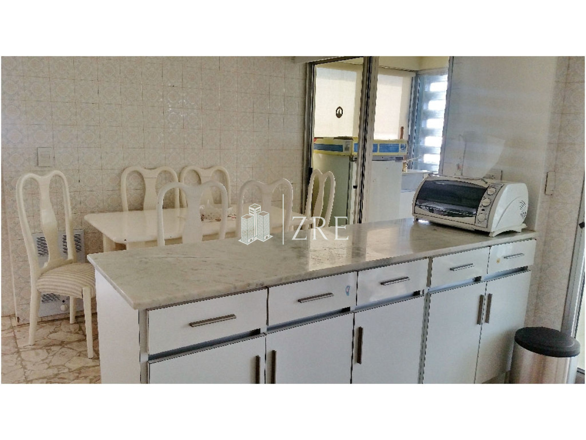 Apartamento ID.408 - Venta Apartamento en venta, primera playa mansa.