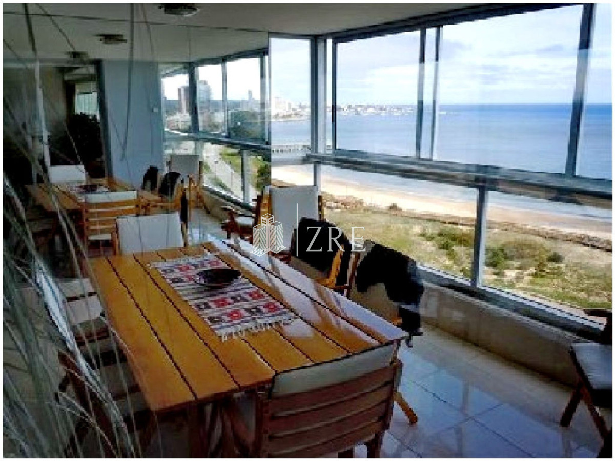 Apartamento ID.421 - Venta apartamento con vista al mar en playa mansa Punta del Este