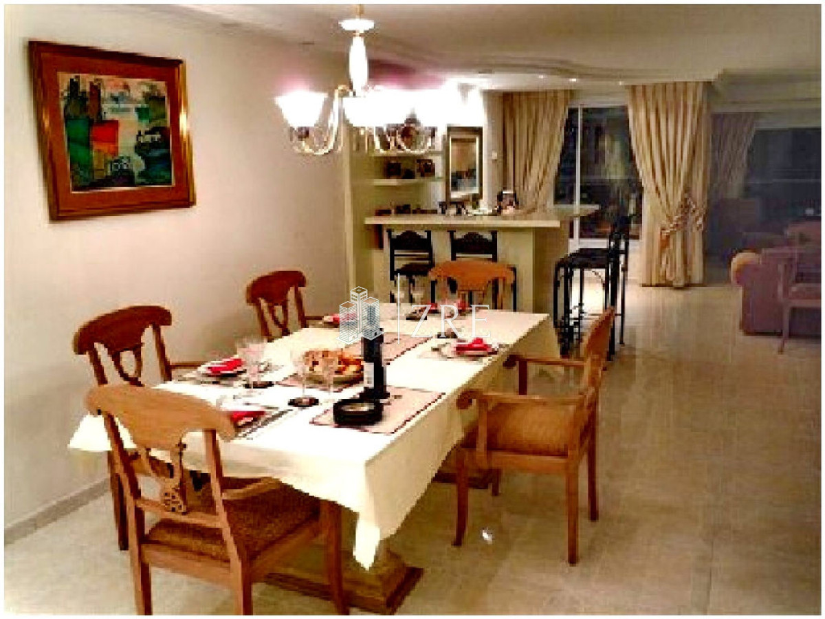 Apartamento ID.421 - Venta apartamento con vista al mar en playa mansa Punta del Este