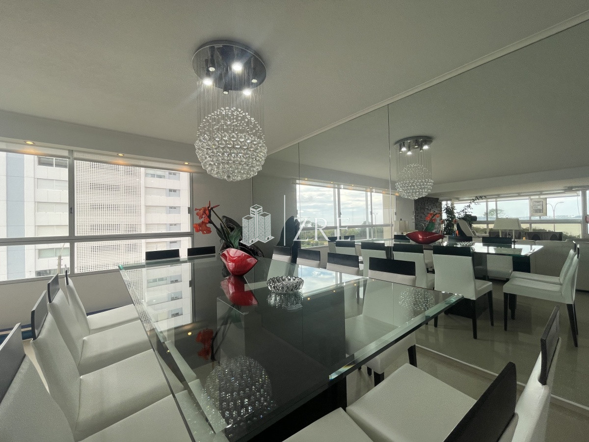 Apartamento ID.496 - Venta apartamento 3 dormitorios playa mansa Punta del Este
