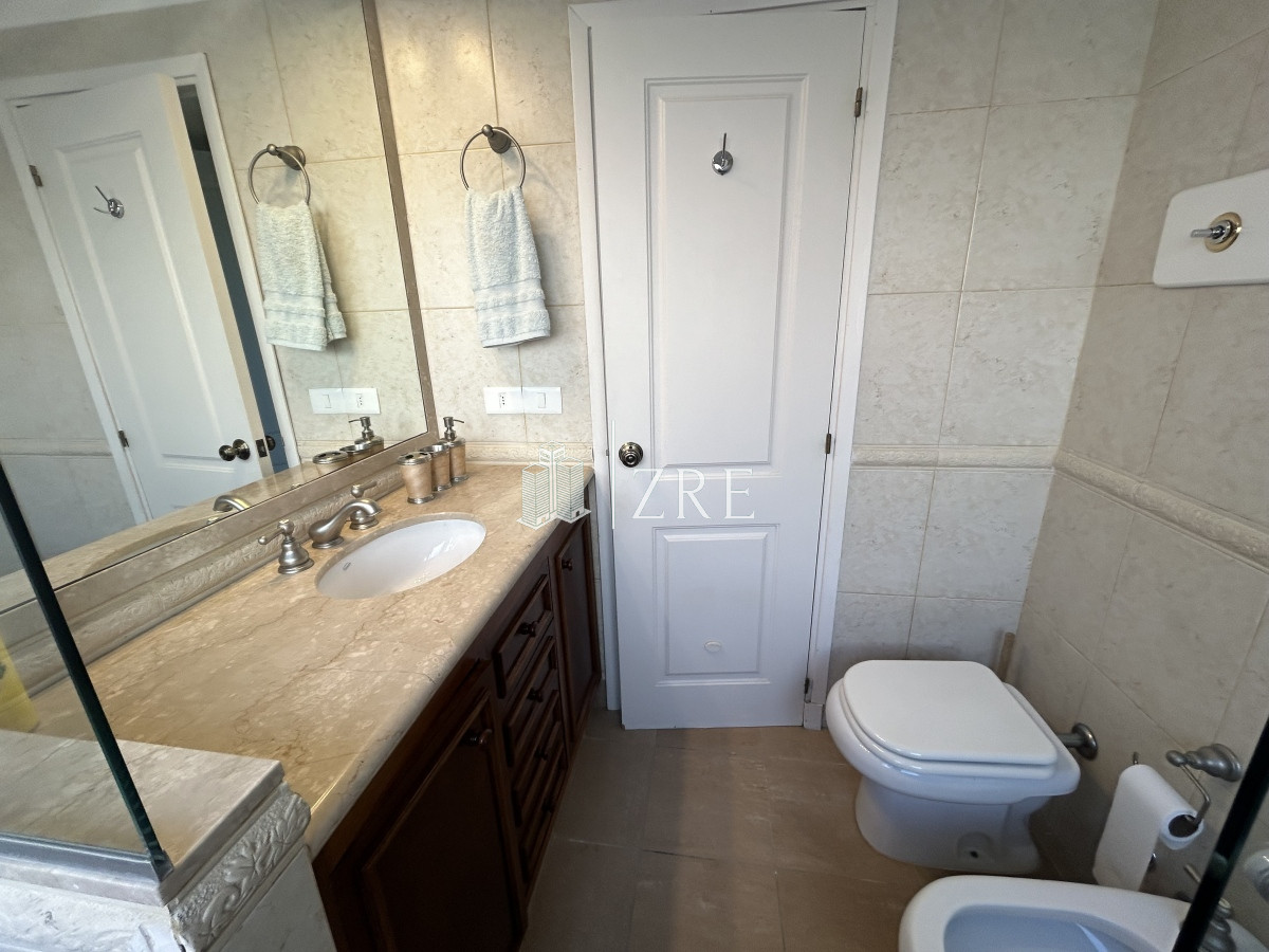 Apartamento ID.83 - Venta penthouse duplex Punta del Este primera linea Playa Mansa