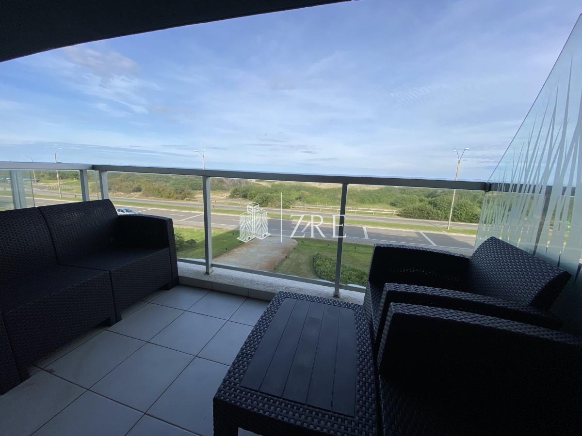 Apartamento ID.232 - Venta apartamento 3 dormitorios playa brava Punta del Este 