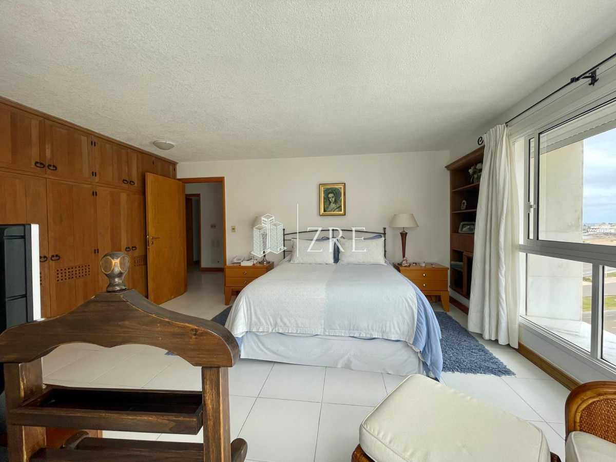 Apartamento ID.491 - Venta penthouse en primera linea de la Brava!