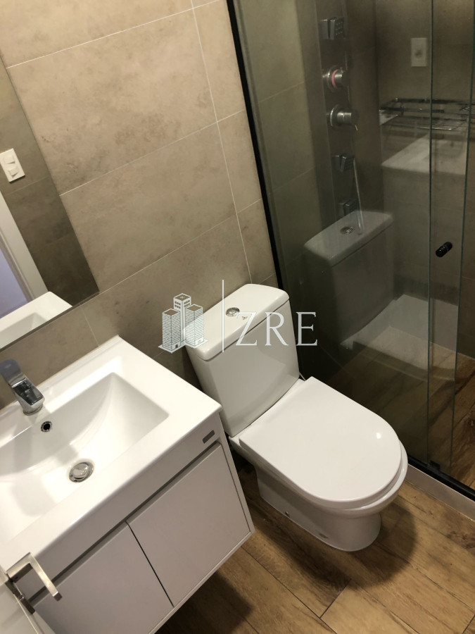 Apartamento ID.631 - Venta apartamento dos dormitorios primera linea, Mansa. Punta Del Este.