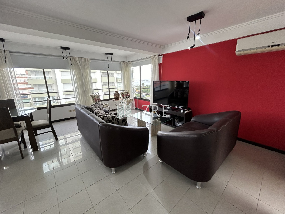 Apartamento ID.753 - Venta apartamento 3 dormitorios, Mansa, Punta del Este